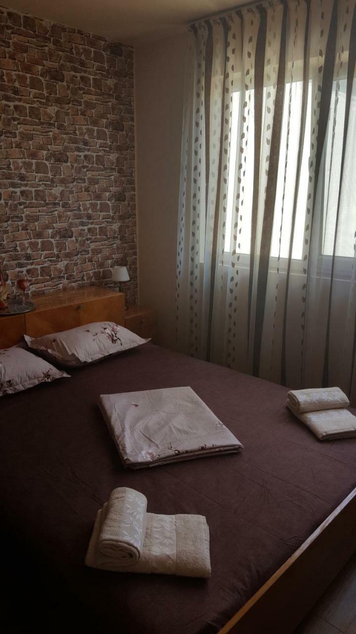 Apartmán Apartament Victory Orşova Exteriér fotografie